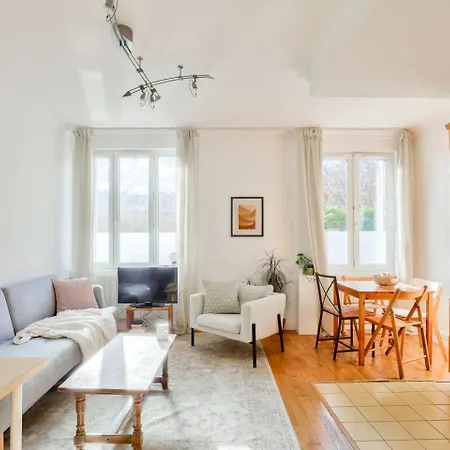 Appartement Lovely 1br Flat 2min From Gambetta Metro Station