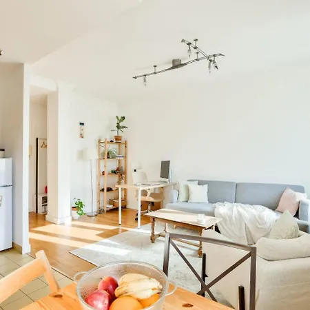 Lovely 1br Flat 2min From Gambetta Metro Station Apartment Paris